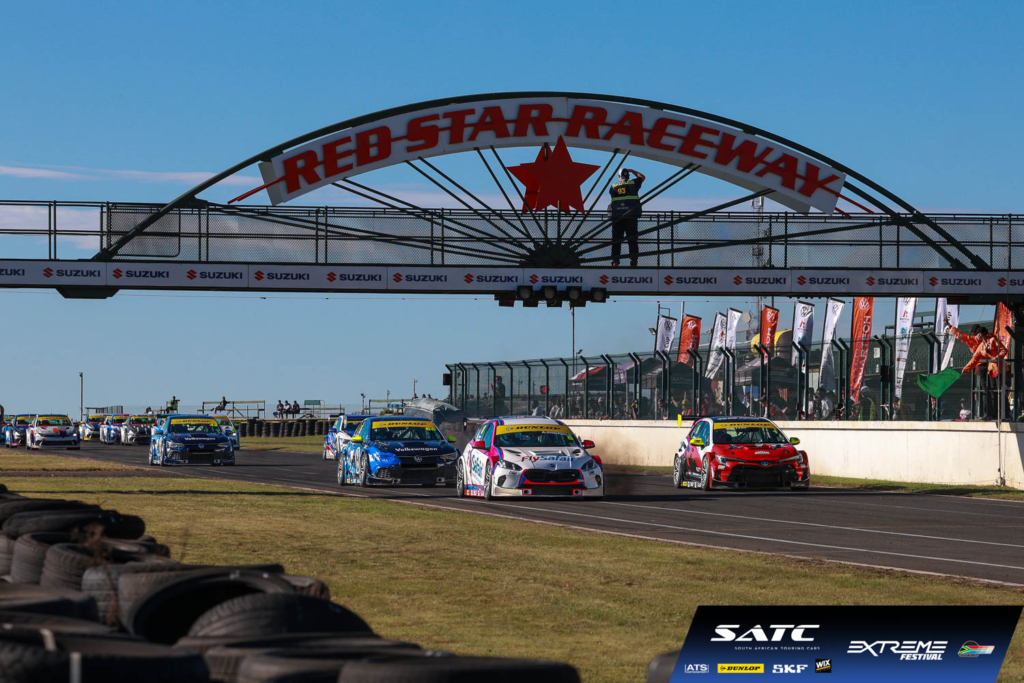 South African Touring Cars race start at REd Star Raceway